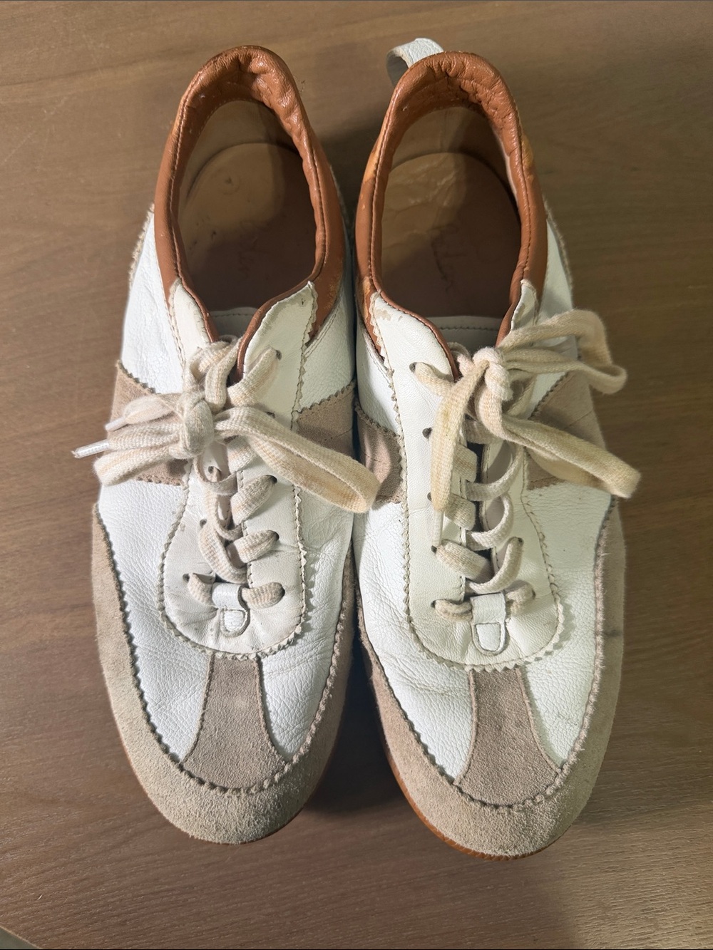 Boden Women's Erin Retro Tennis shoes white and tan size 42 or 10.5